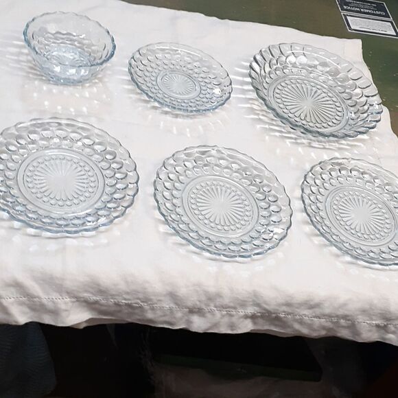 ANCHOR HOCKING BUBBLE SAPPHIRE BLUE - 6 pc set plates, saucer, bowls - Picture 1 of 11